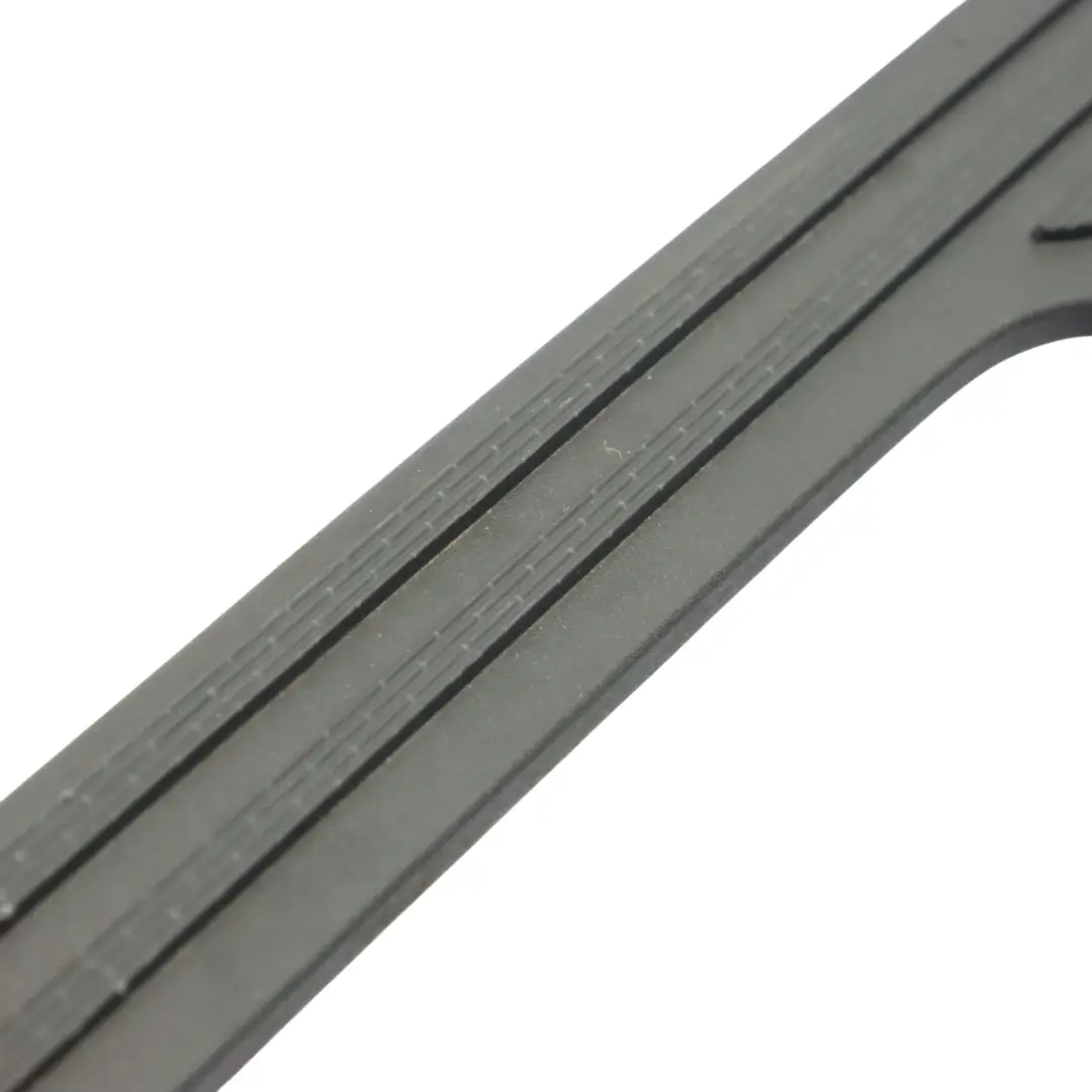 Mercedes W447 Piano posteriore inferiore Portellone Boot Sill Cover - SKU A4476900051 - Numero di parte A4476900051