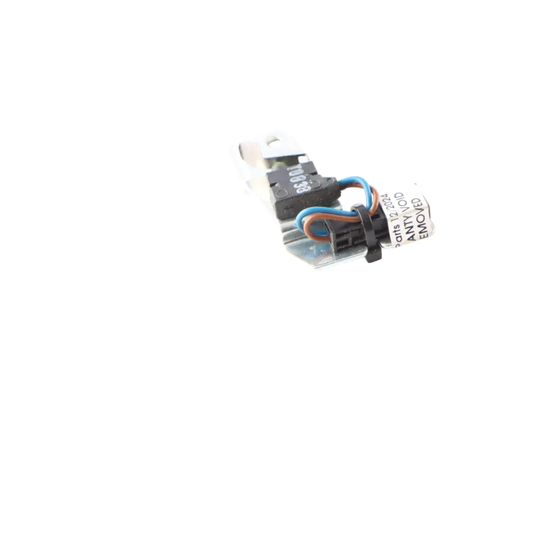 Reverse Lamp Light Switch to Mercedes Vito W639 with Part number A6395450006 Mercedes Vito W639 Reverse Lamp Light Switch - SKU A6395450006 - Part number A6395450006