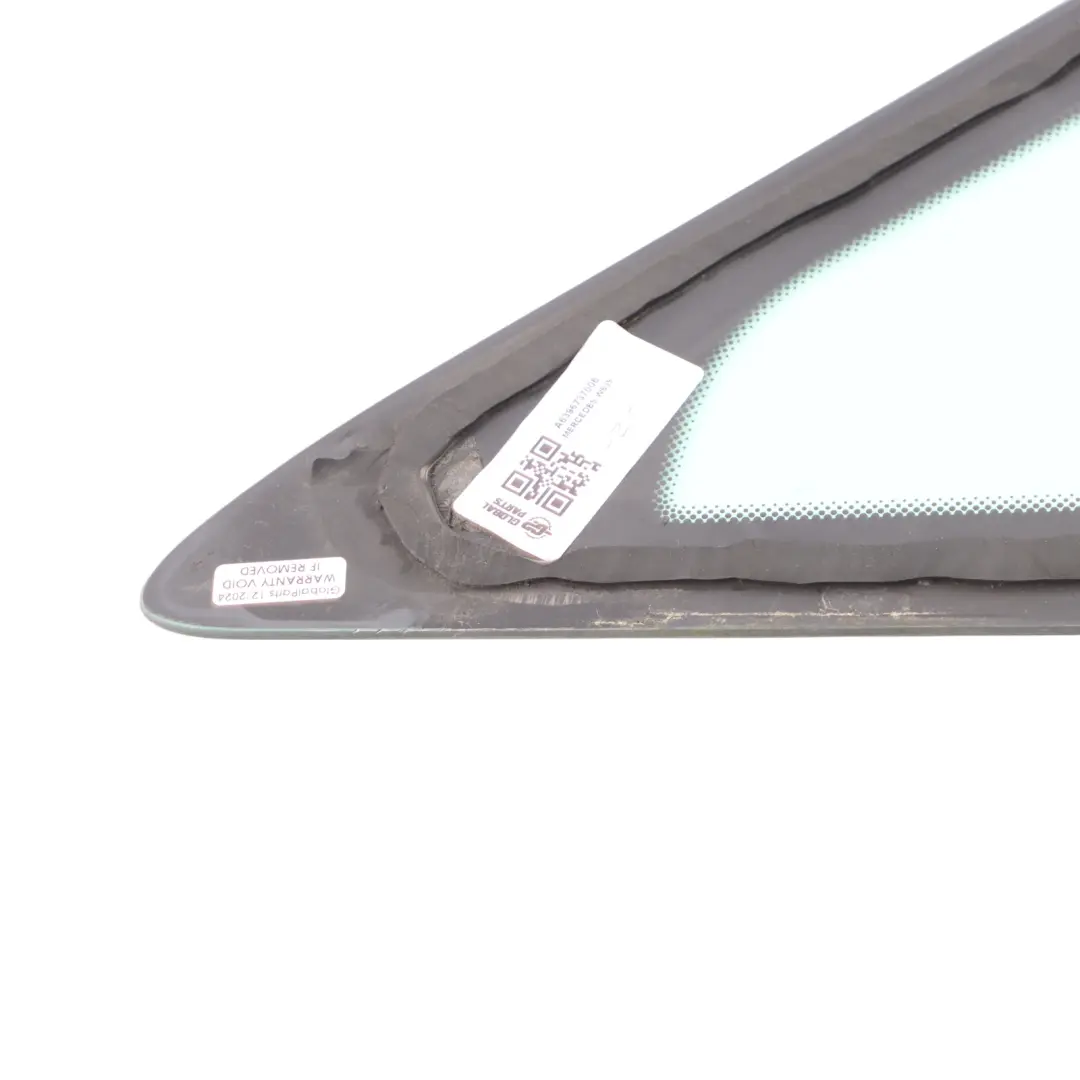 Triangolo vetro anteriore destro AS2 per Mercedes W639 con numero di parte A6396737005 Mercedes W639 Triangolo vetro anteriore destro AS2 - SKU A6396737005 - Numero di parte A6396737005