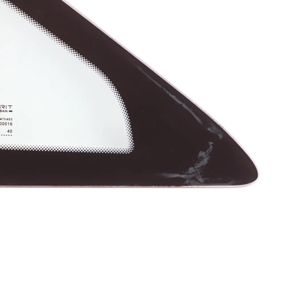 Vitrage avant triangle droit AS2 pour Mercedes W639 à propos du numéro de pièce A6396737005 Mercedes W639 Vitrage avant triangle droit AS2 - SKU A6396737005 - Numéro de pièce A6396737005