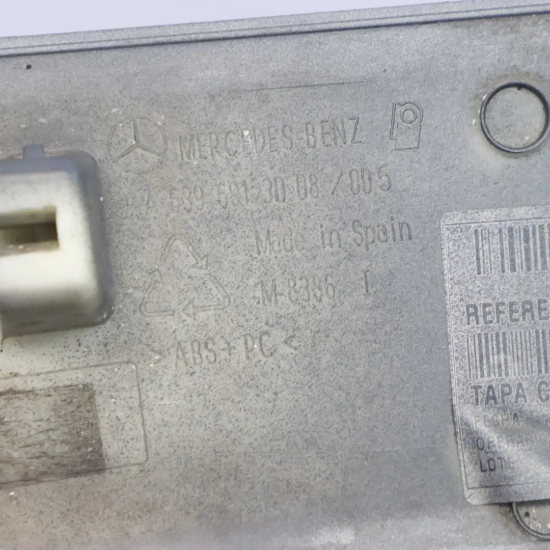 Cache Latéral Gauche Panneau Porte Coulissante Gris Silex - 368 pour Mercedes W639 à propos du numéro de pièce A6396913008 Mercedes W639 Cache Latéral Gauche Panneau Porte Coulissante Gris Silex - 368 - SKU A6396913008-FLG1 - Numéro de pièce A6396913008