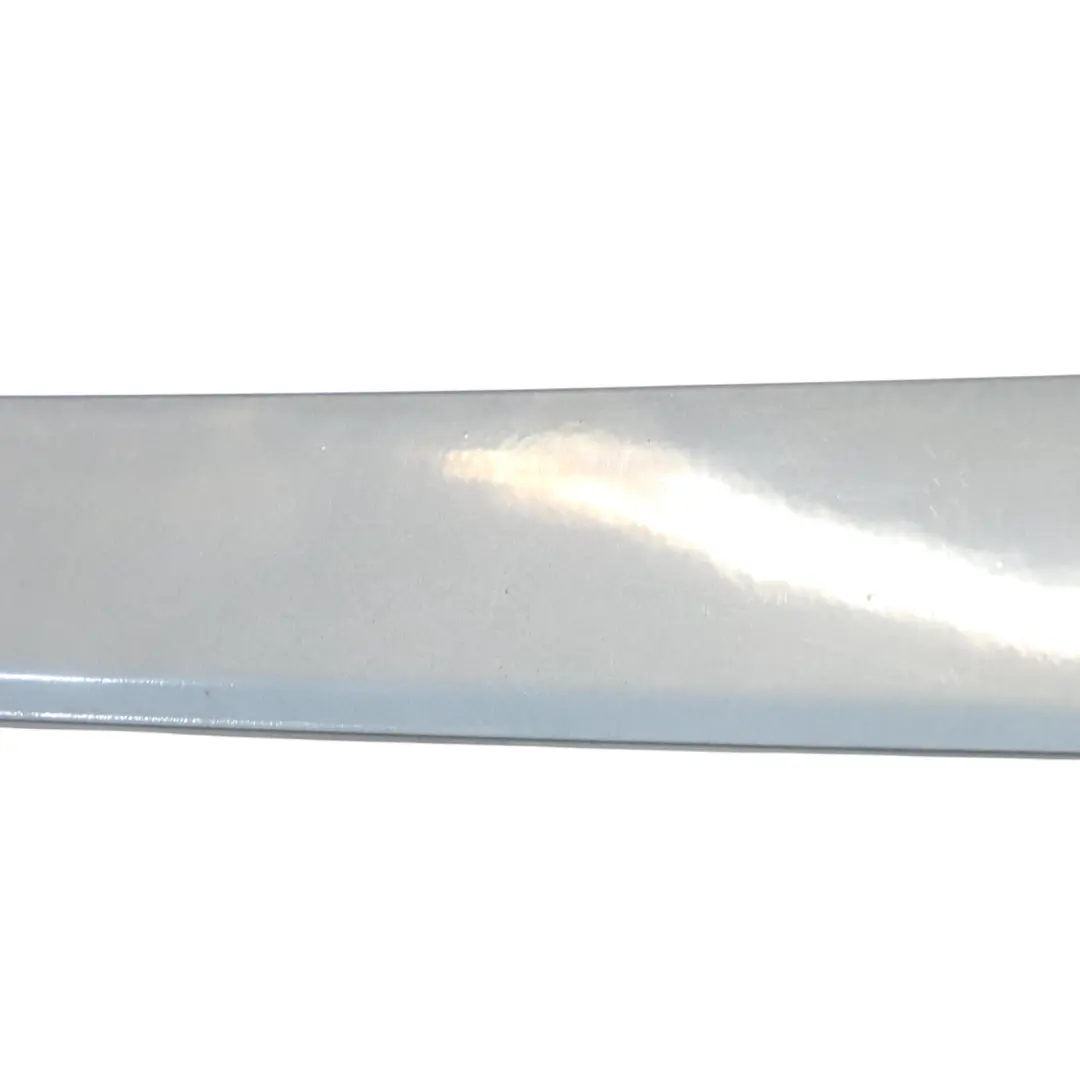 Cubrecarril derecho Montaje puerta corredera Flint Gris - 368 para Mercedes W639 con número de pieza A6396913108 Mercedes W639 Cubrecarril derecho Montaje puerta corredera Flint Gris - 368 - SKU A6396913108-FLG1 - Número de pieza A6396913108