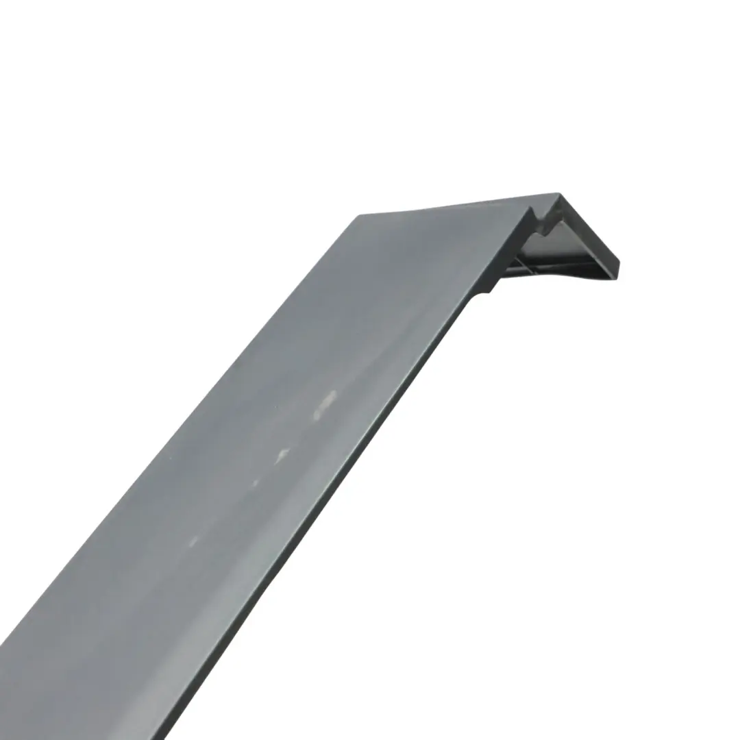 Mercedes W639 Cache rail latéral droit pour porte coulissante gris silex - 368 - SKU A6396913108-FLG1 - Numéro de pièce A6396913108