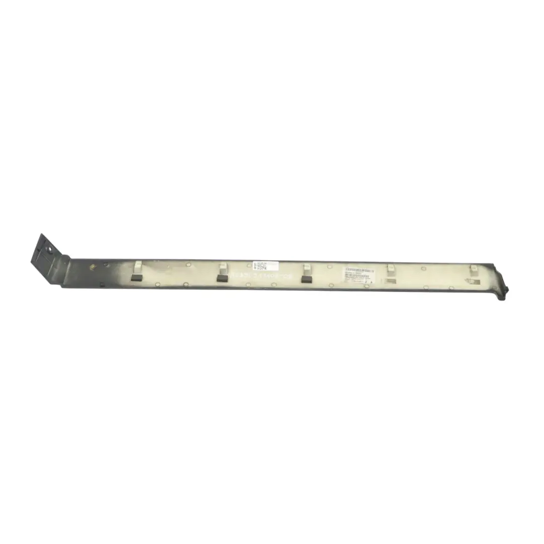 Mercedes W639 Cache latéral arrière droit porte coulissante Noir Obsidien - 197 - SKU A6396913108-OB - Numéro de pièce A6396913108
