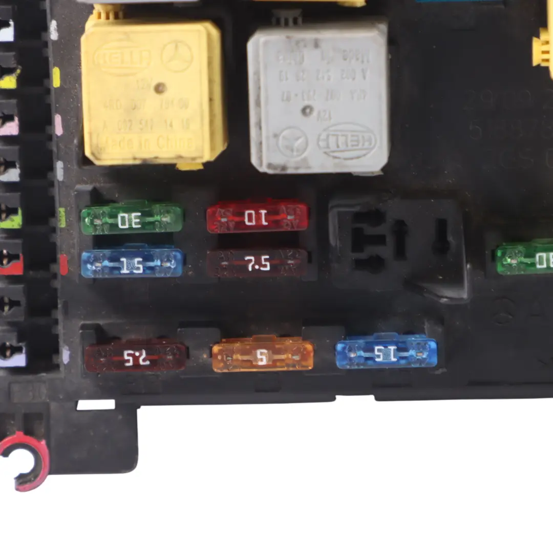 Fusibles Relé Unidad Control Módulo Eléctrico SAM para Mercedes Vito W639 con número de pieza A6399005400 Mercedes Vito W639 Fusibles Relé Unidad Control Módulo Eléctrico SAM - SKU A6399005400-1 - Número de pieza A6399005400