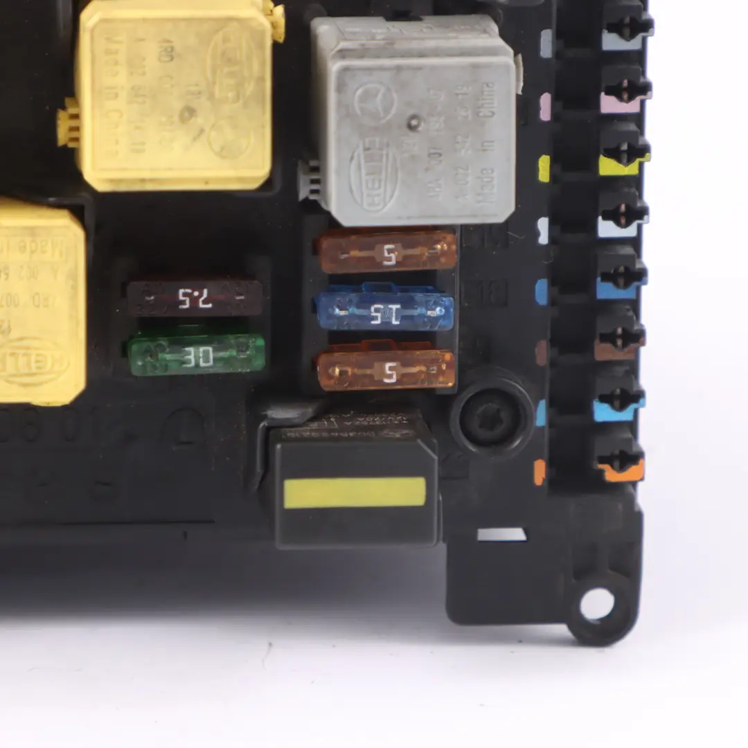 Fuse Box Relay Control Unit Electric Module SAM to Mercedes Vito W639 with Part number A6399005400 Mercedes Vito W639 Fuse Box Relay Control Unit Electric Module SAM - SKU A6399005400-1 - Part number A6399005400