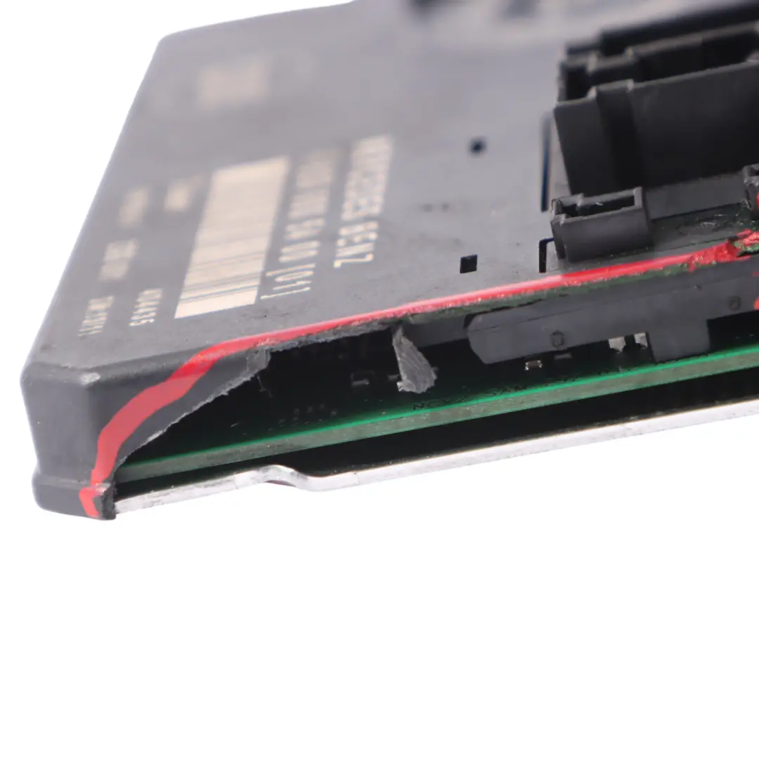 Scatola Fusibili Elettrico Controllo Relè SAM per Mercedes Vito W639 con numero di parte A6399005400 Mercedes Vito W639 Scatola Fusibili Elettrico Controllo Relè SAM - SKU A6399005400-1 - Numero di parte A6399005400