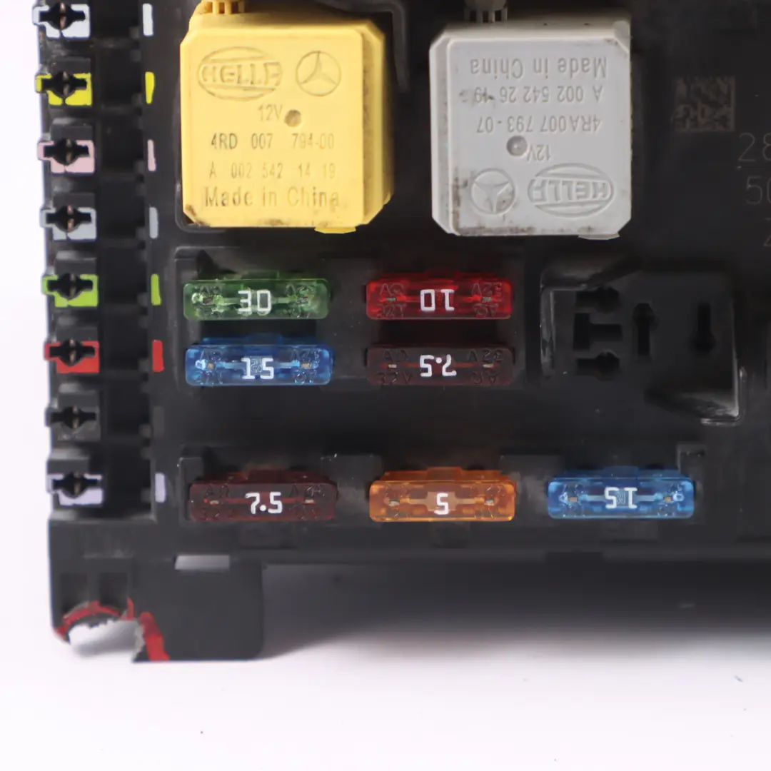 Fuse Box Relay Control Unit Electric Module SAM to Mercedes Vito W639 with Part number A6399005400 Mercedes Vito W639 Fuse Box Relay Control Unit Electric Module SAM - SKU A6399005400-2 - Part number A6399005400