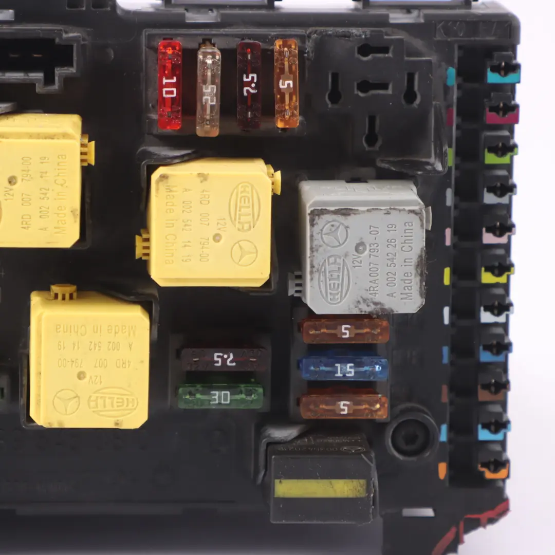 Scatola Fusibili Elettrico Controllo Relè SAM per Mercedes Vito W639 con numero di parte A6399005400 Mercedes Vito W639 Scatola Fusibili Elettrico Controllo Relè SAM - SKU A6399005400-2 - Numero di parte A6399005400