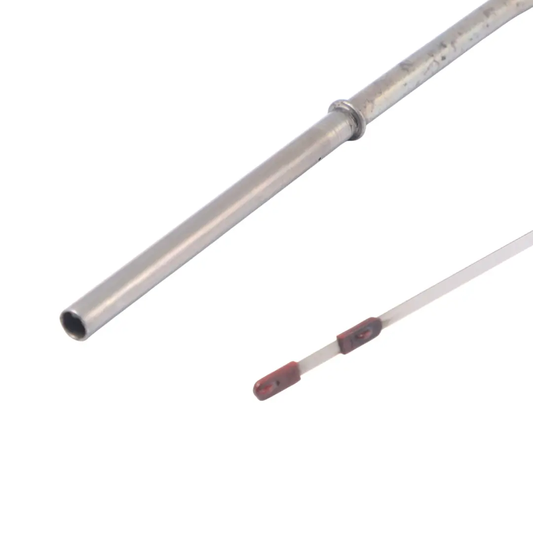 OM642 Jauge d'huile Niveau d'huile Tube guidage pour Mercedes Vito W639 à propos du numéro de pièce A6420182040 Mercedes Vito W639 OM642 Jauge d'huile Niveau d'huile Tube guidage - SKU A6420182040 - Numéro de pièce A6420182040