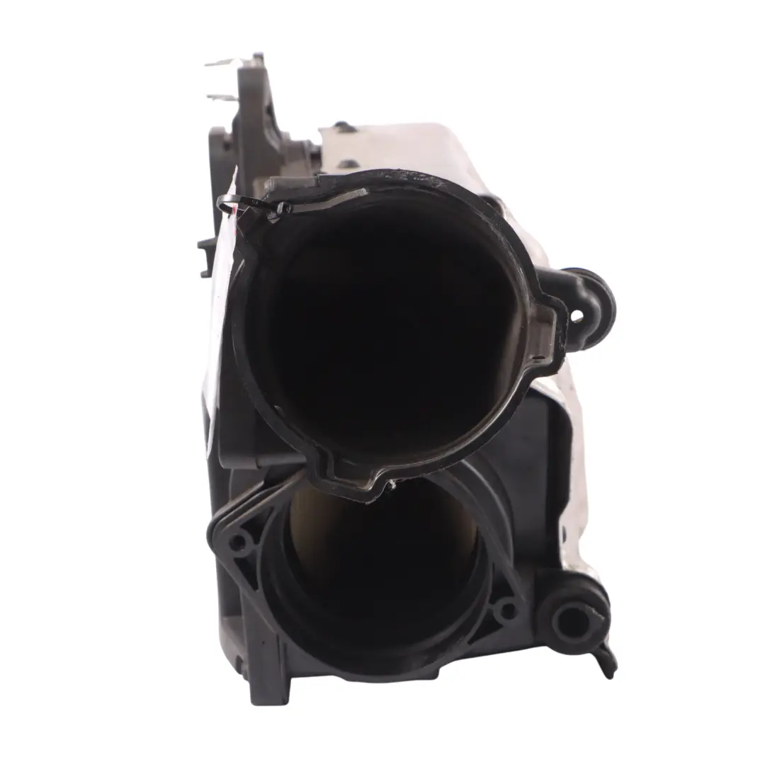 OM651 Diesel Filtro de Aire Caja Silenciador Cubierta para Mercedes W205 con número de pieza A6510900600 Mercedes W205 OM651 Diesel Filtro de Aire Caja Silenciador Cubierta - SKU A6510900600 - Número de pieza A6510900600