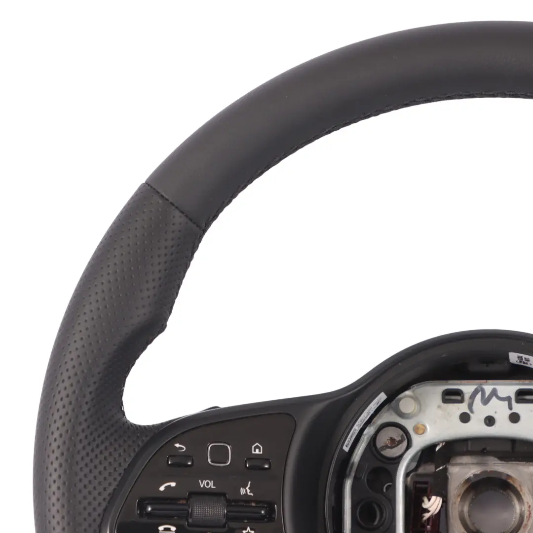 W907 W910 NUOVO in Pelle Nera Cambio al Volante A9074600802 per Volante Mercedes con numero di parte A9074600104 Volante Mercedes W907 W910 NUOVO in Pelle Nera Cambio al Volante A9074600802 - SKU A9074600104-2 - Numero di parte A9074600104