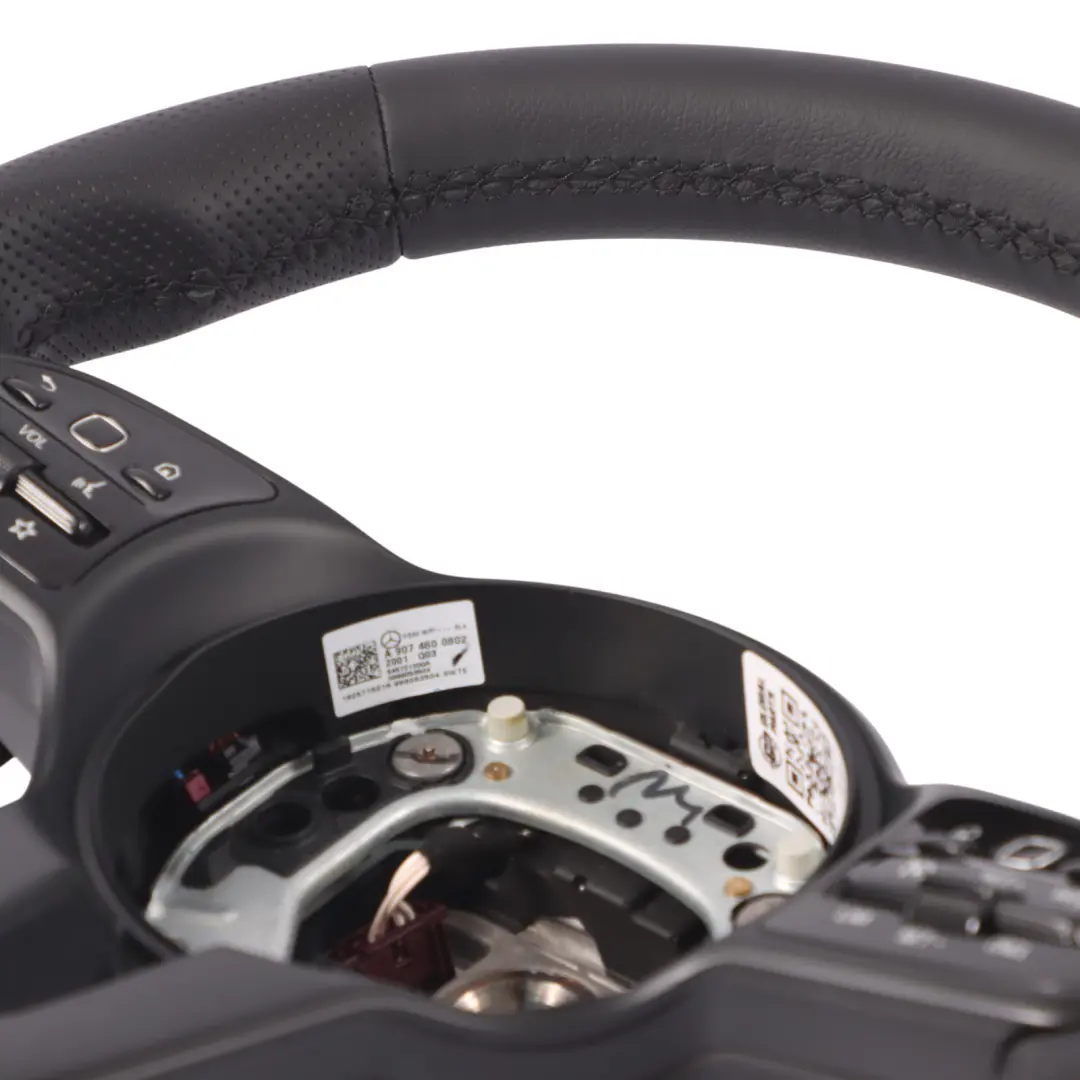 W907 W910 NUEVO Cuero Negro Palanca de Cambio A9074600802 para Volante Mercedes con número de pieza A9074600104 Volante Mercedes W907 W910 NUEVO Cuero Negro Palanca de Cambio A9074600802 - SKU A9074600104-2 - Número de pieza A9074600104