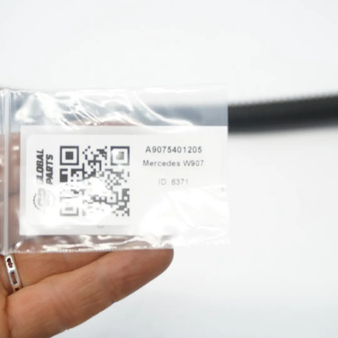 W907 Câblage démarreur Batterie Alternateur Câble Harnais pour Mercedes à propos du numéro de pièce A9075401205 Mercedes W907 Câblage démarreur Batterie Alternateur Câble Harnais - SKU A9075401205 - Numéro de pièce A9075401205