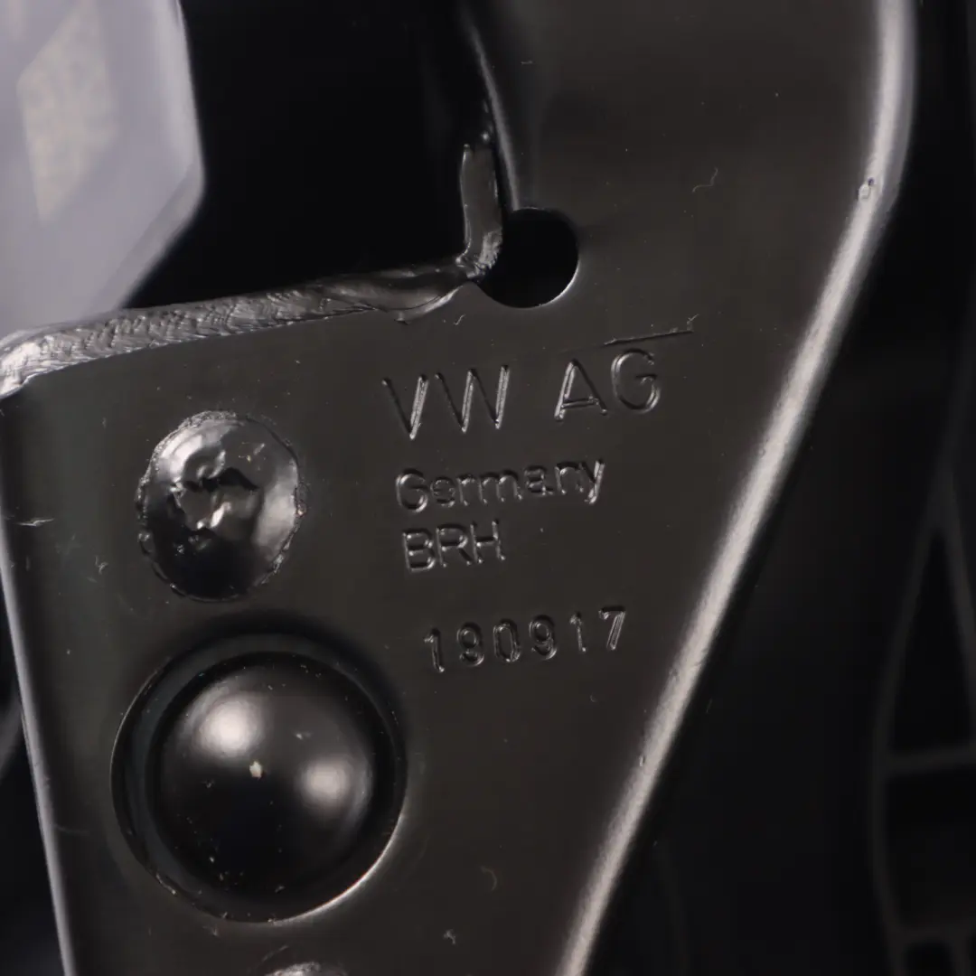 Brake Pedal Accelerator Assembly to Volkswagen Golf Sportsvan 1.5 TSI with Part number 5Q2723058AM Volkswagen Golf Sportsvan 1.5 TSI Brake Pedal Accelerator Assembly - SKU RHD-5Q2723058AM - Part number 5Q2723058AM