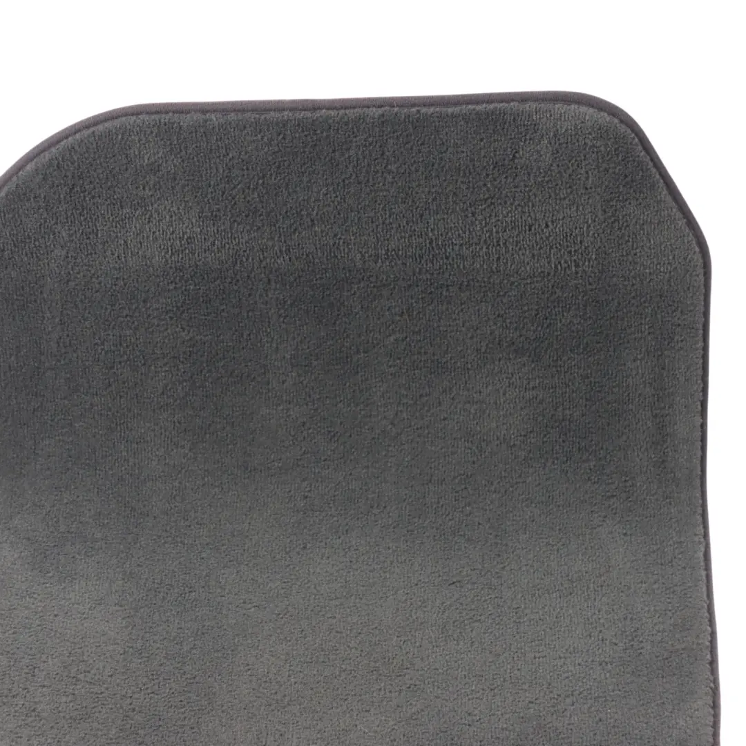 Floor Mats Interior Front Floor Mat Carpet Cover Set to BMW G32 GT with Part number 6998191 BMW G32 GT Floor Mats Interior Front Floor Mat Carpet Cover Set - SKU RHD-6998191 - Part number 6998191