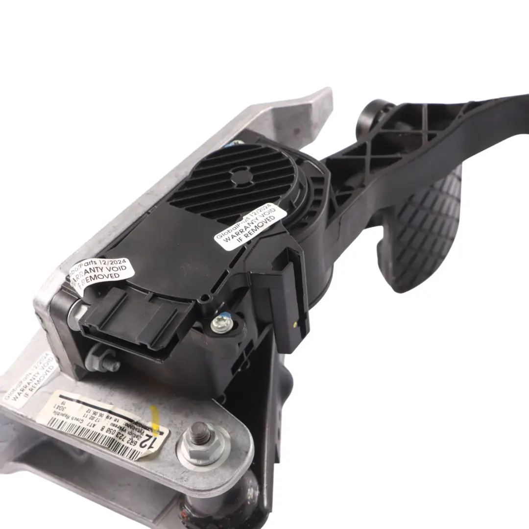 CAVG Brake Pedal Assembly Unit to Audi A1 8X 1.4 TFSI with Part number 6R2723058B Audi A1 8X 1.4 TFSI CAVG Brake Pedal Assembly Unit - SKU RHD-6R2723058B - Part number 6R2723058B