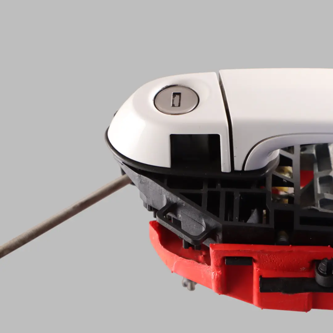 Door Handle BMW F30 F31 1 Front Right Outside Grab Alpinweiss Alpine White 300 to with Part number 7259830 Door Handle BMW F30 F31 1 Front Right Outside Grab Alpinweiss Alpine White 300 - SKU rhd-7259830-AW1 - Part number 7259830