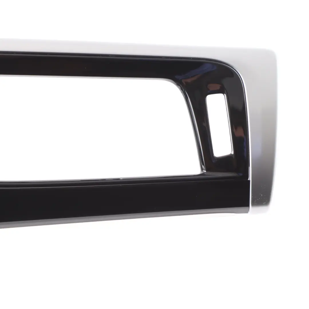 Dashboard Strip Glove Box Air Vent Cover Trim Pearl Chrome to BMW G30 G32 with Part number 8071618 BMW G30 G32 Dashboard Strip Glove Box Air Vent Cover Trim Pearl Chrome - SKU RHD-8071618 - Part number 8071618