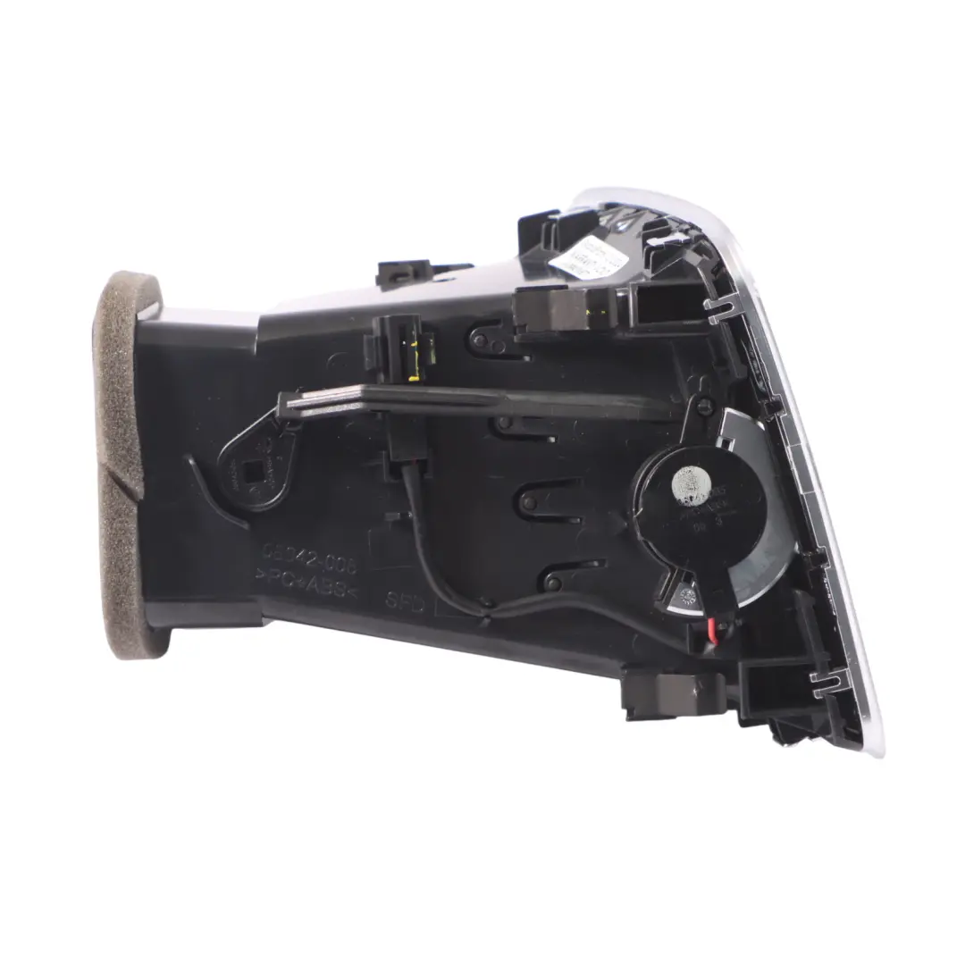 Dashboard Air Intake Front Right O/S Ventilation Grille to Audi Q3 8U with Part number 8U2820902E Audi Q3 8U Dashboard Air Intake Front Right O/S Ventilation Grille - SKU RHD-8U2820902E - Part number 8U2820902E