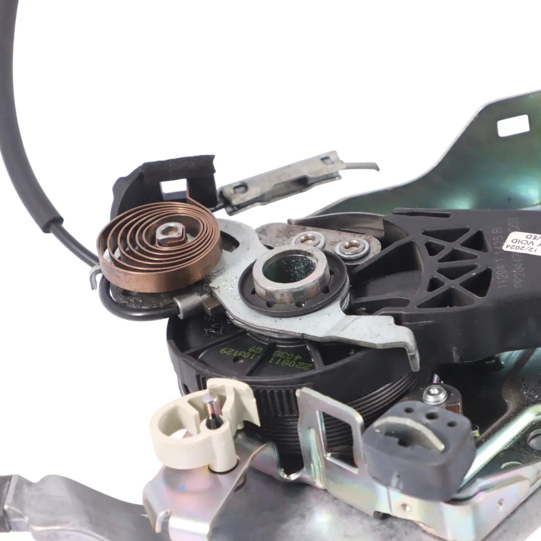 Hand Brake Pedal Foot Pedal Unit to Mercedes W204 C207 with Part number A2044200384 Mercedes W204 C207 Hand Brake Pedal Foot Pedal Unit - SKU RHD-A2044200384-2 - Part number A2044200384