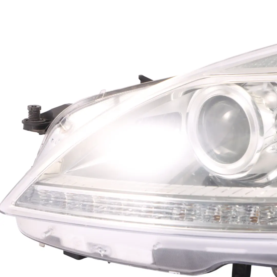 Headlight Bi-Xenon Headlamp Light Front Left N/S to Mercedes W221 with Part number A2218206339 Mercedes W221 Headlight Bi-Xenon Headlamp Light Front Left N/S - SKU RHD-A2218206339 - Part number A2218206339