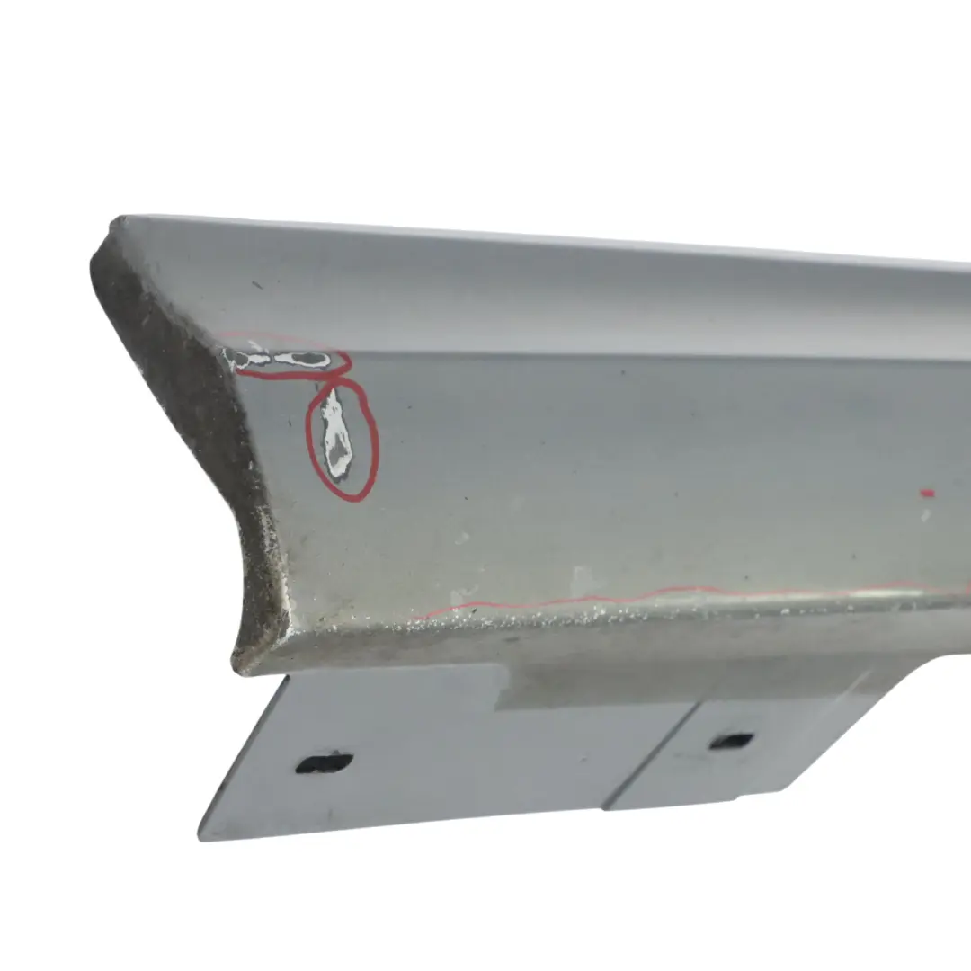 Striscia davanzale Gonna laterale sinistra Spacegrau Grigio Spazio per BMW E90 E91 con numero di parte 0037059 BMW E90 E91 Striscia davanzale Gonna laterale sinistra Spacegrau Grigio Spazio - SKU 0037059-SCG1 - Numero di parte 0037059