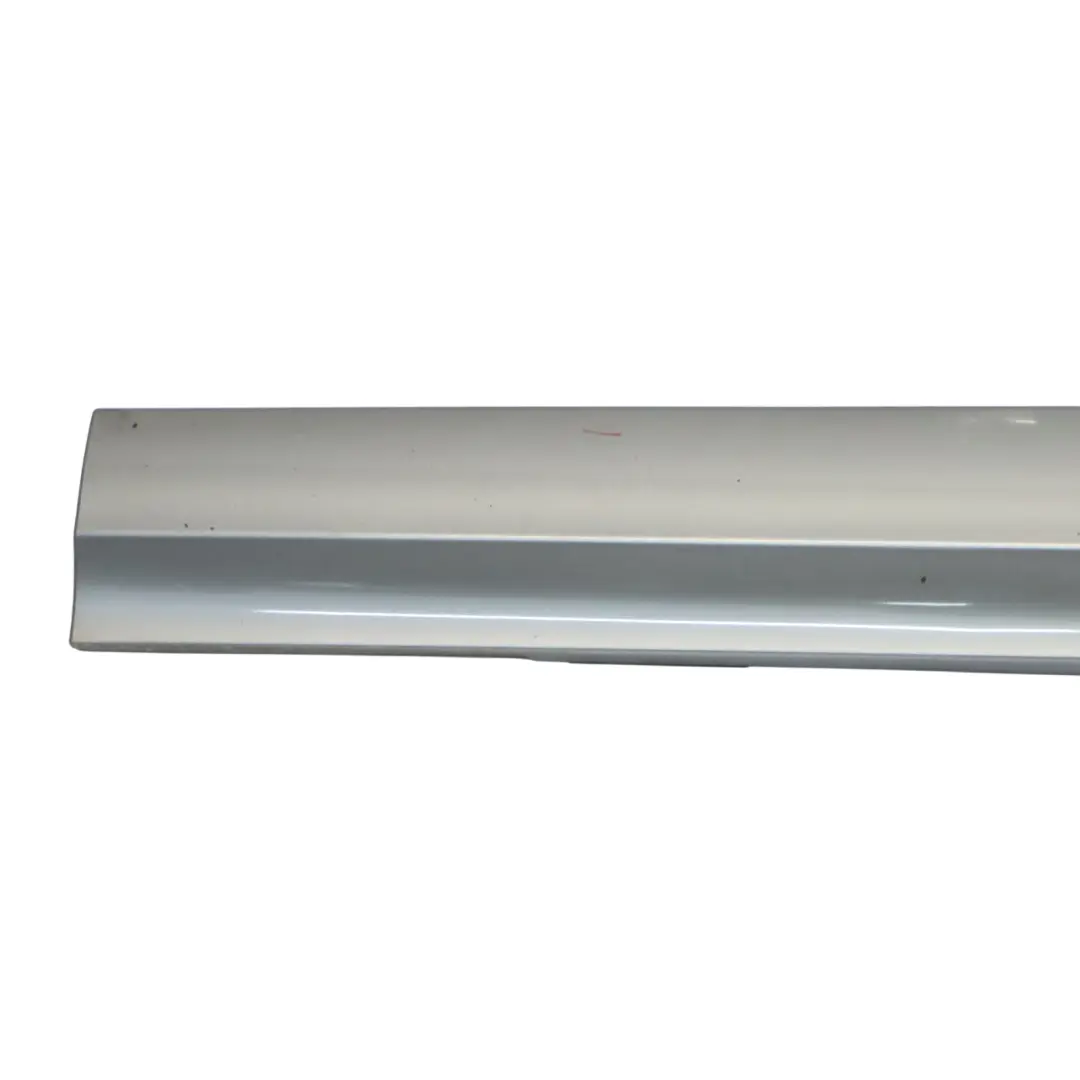 Striscia soglia laterale destra Grigio Spacegrau metallizzato - A52 per BMW E90 LCI con numero di parte 0037060 BMW E90 LCI Striscia soglia laterale destra Grigio Spacegrau metallizzato - A52 - SKU 0037060-SCG2 - Numero di parte 0037060