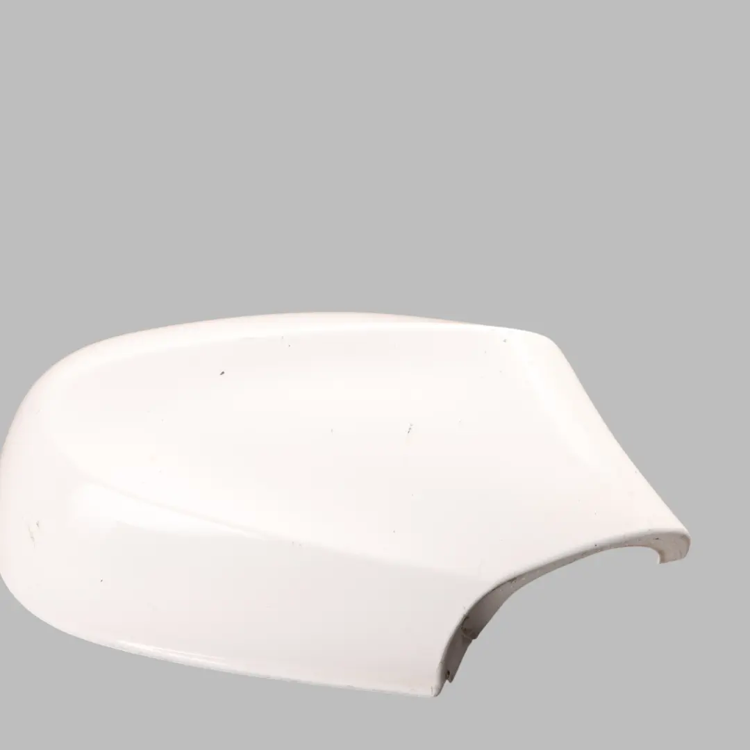 Cubierta Retrovisor BMW E81 E87 LCI Carcasa Tapa Lado Blanco Alpinweiss - 300 para con número de pieza 0038344 Cubierta Retrovisor BMW E81 E87 LCI Carcasa Tapa Lado Blanco Alpinweiss - 300 - SKU 0038344-AW - Número de pieza 0038344