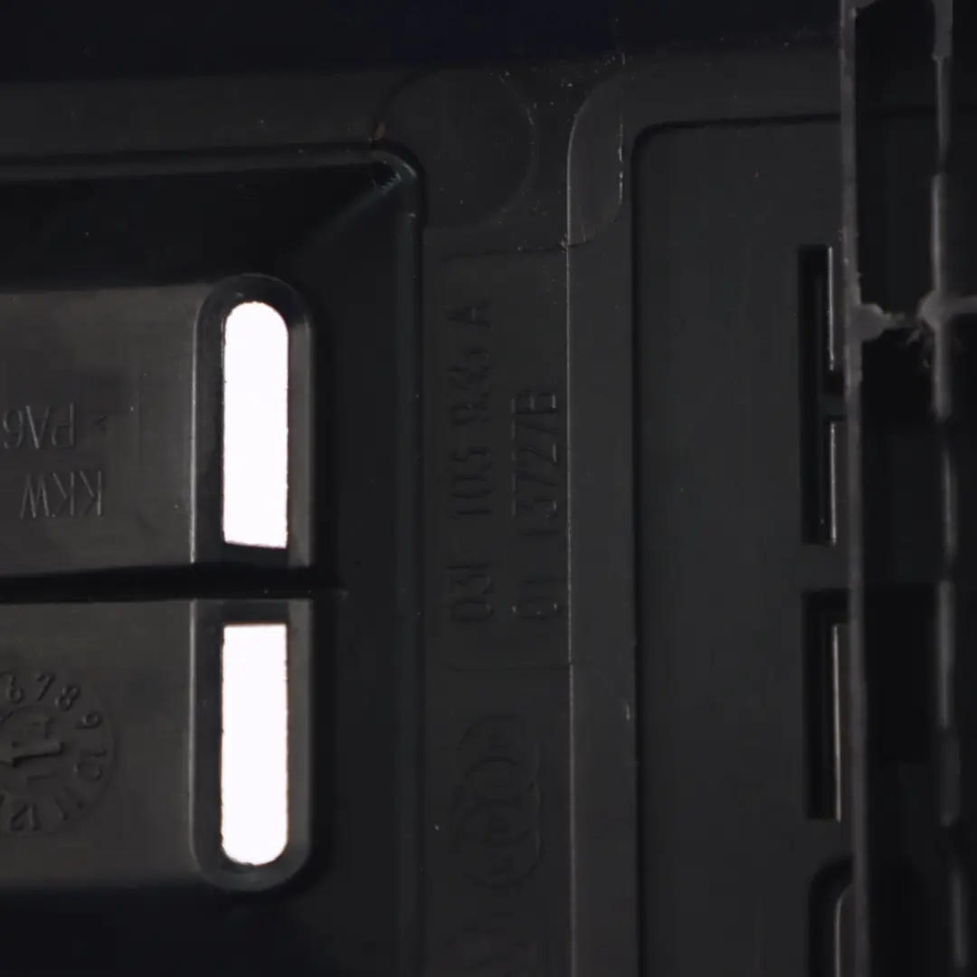 Tapa Motor Audi A1 8X Skoda Fabia 2 1.2 TFSI Gasolina CBZA TFSI para con número de pieza 03F103935A Tapa Motor Audi A1 8X Skoda Fabia 2 1.2 TFSI Gasolina CBZA TFSI - SKU 03F103935A-1 - Número de pieza 03F103935A