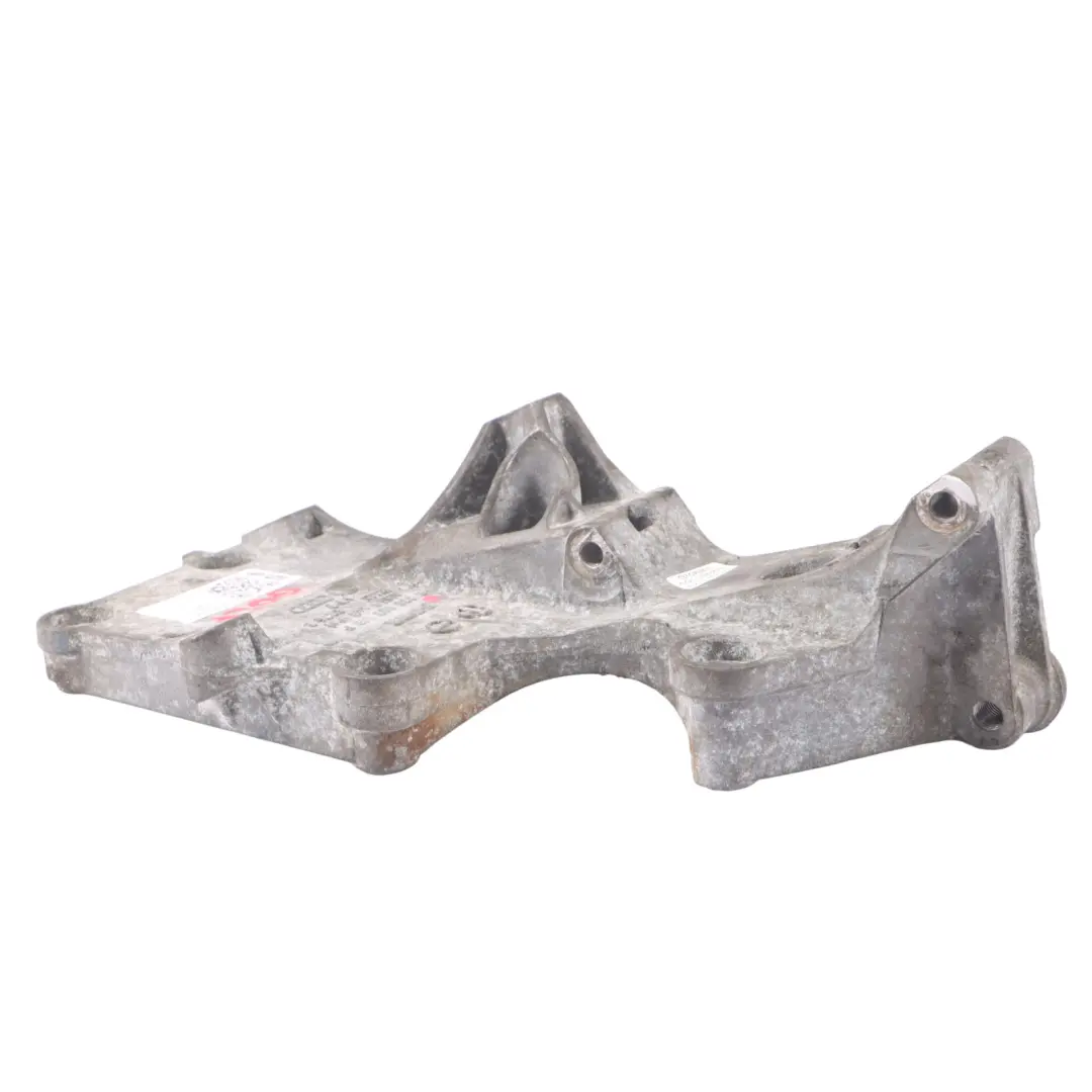 Volkswagen VW Golf 5 Soporte del alternador 2.0 TDI - SKU 03G903143F - Número de pieza 03G903143F