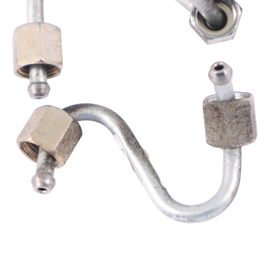 Jeu de tuyaux pour la pompe à essence 03L130321Q pour Volkswagen Tiguan 5N à propos du numéro de pièce 03L130321Q-1 Volkswagen Tiguan 5N Jeu de tuyaux pour la pompe à essence 03L130321Q - SKU 03L130321Q-1 - Numéro de pièce 03L130321Q-1