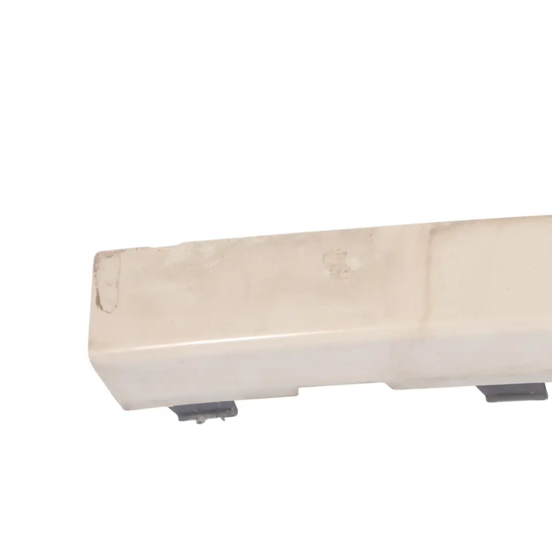 Osłona Listwa Zderzaka Halogenu Lewa Biała do Mini R55 R56 R57 o numerze 0430225 Mini R55 R56 R57 Osłona Listwa Zderzaka Halogenu Lewa Biała - SKU 0430225-PW3 - Numer Części 0430225