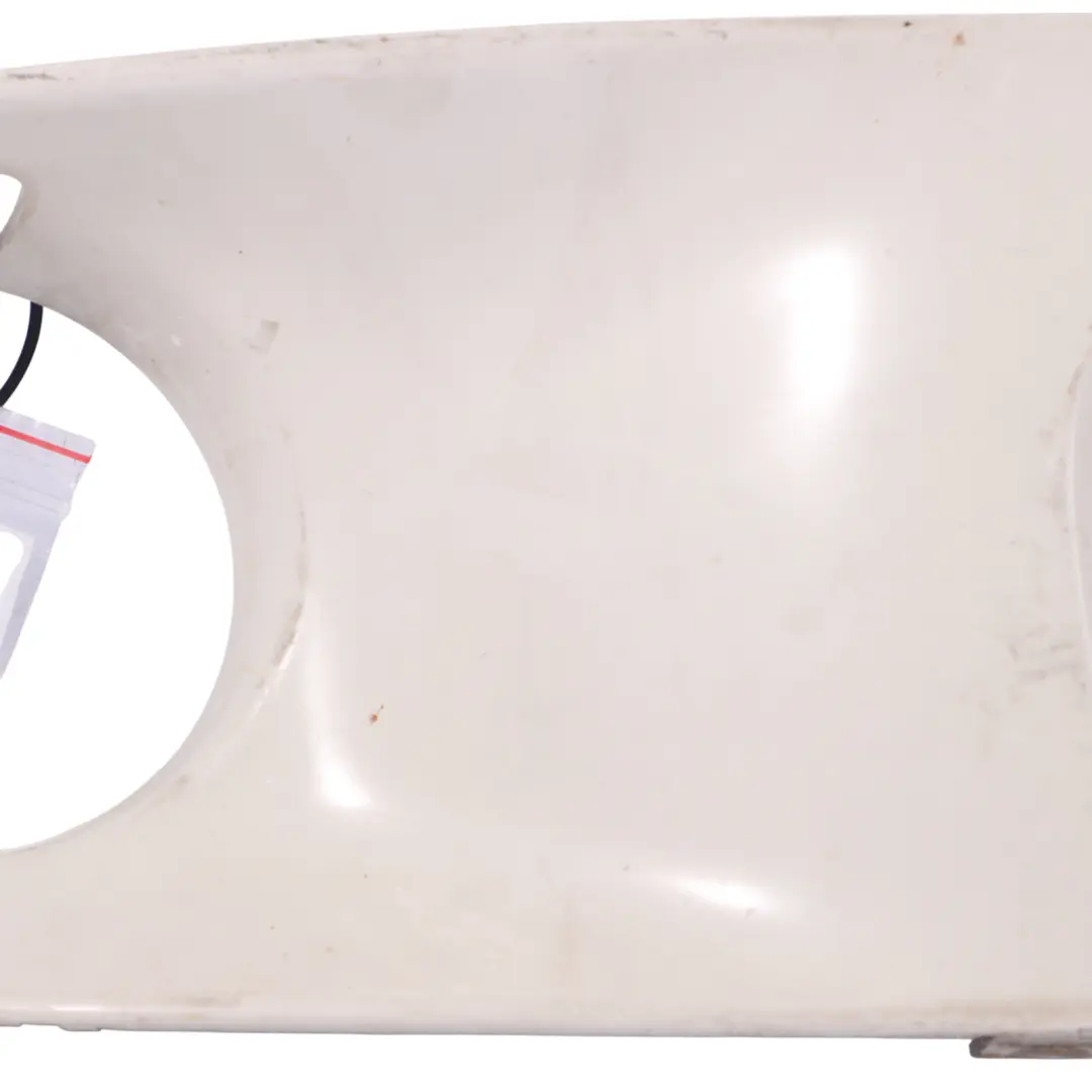 Panneau garniture de pare-chocs avant droit Pepper White pour Mini One 2 R55 R56 R57 à propos du numéro de pièce 0430226 Mini One 2 R55 R56 R57 Panneau garniture de pare-chocs avant droit Pepper White - SKU 0430226-PW2 - Numéro de pièce 0430226