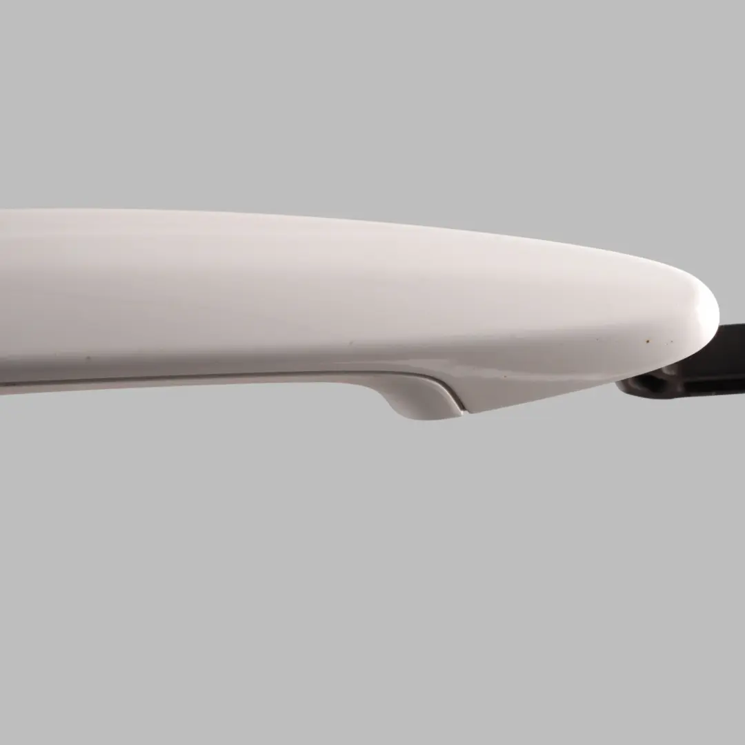 Poignée Porte Gauche Côté Conducteur Alpinweiss 3 - 300 pour BMW E90 F20 F30 à propos du numéro de pièce 0445185 BMW E90 F20 F30 Poignée Porte Gauche Côté Conducteur Alpinweiss 3 - 300 - SKU 0445185-AW1 - Numéro de pièce 0445185