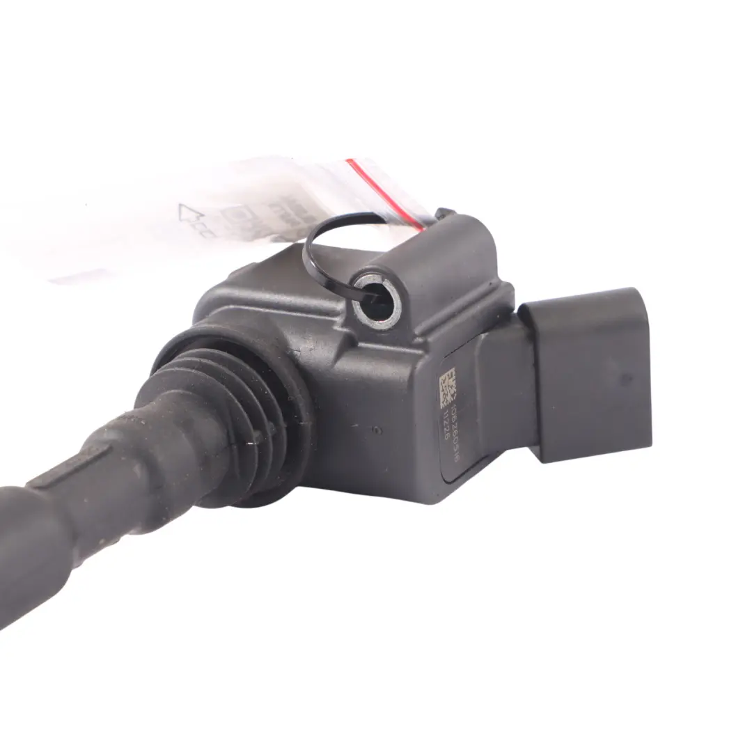 Bobina de encendido Seat Ibiza 4 6J VW Polo 5 6R Skoda Fabia 3 NJ3 1.2 TSI para con número de pieza 04E905110K Bobina de encendido Seat Ibiza 4 6J VW Polo 5 6R Skoda Fabia 3 NJ3 1.2 TSI - SKU 04E905110K - Número de pieza 04E905110K