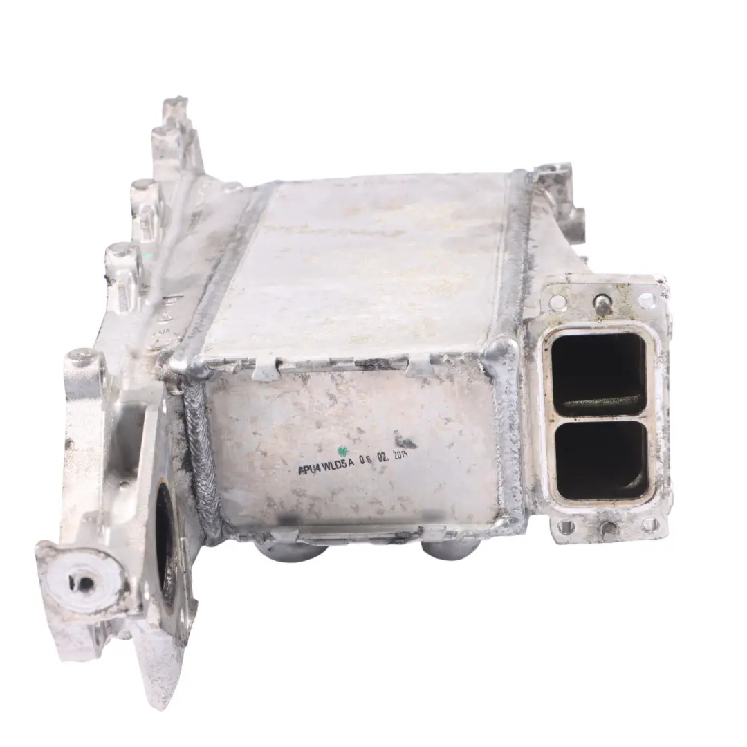 Kolektor Ssący Obudowa A2761400844 do Audi A3 8V o numerze 04L129711L Audi A3 8V Kolektor Ssący Obudowa A2761400844 - SKU 04L129711L - Numer Części 04L129711L