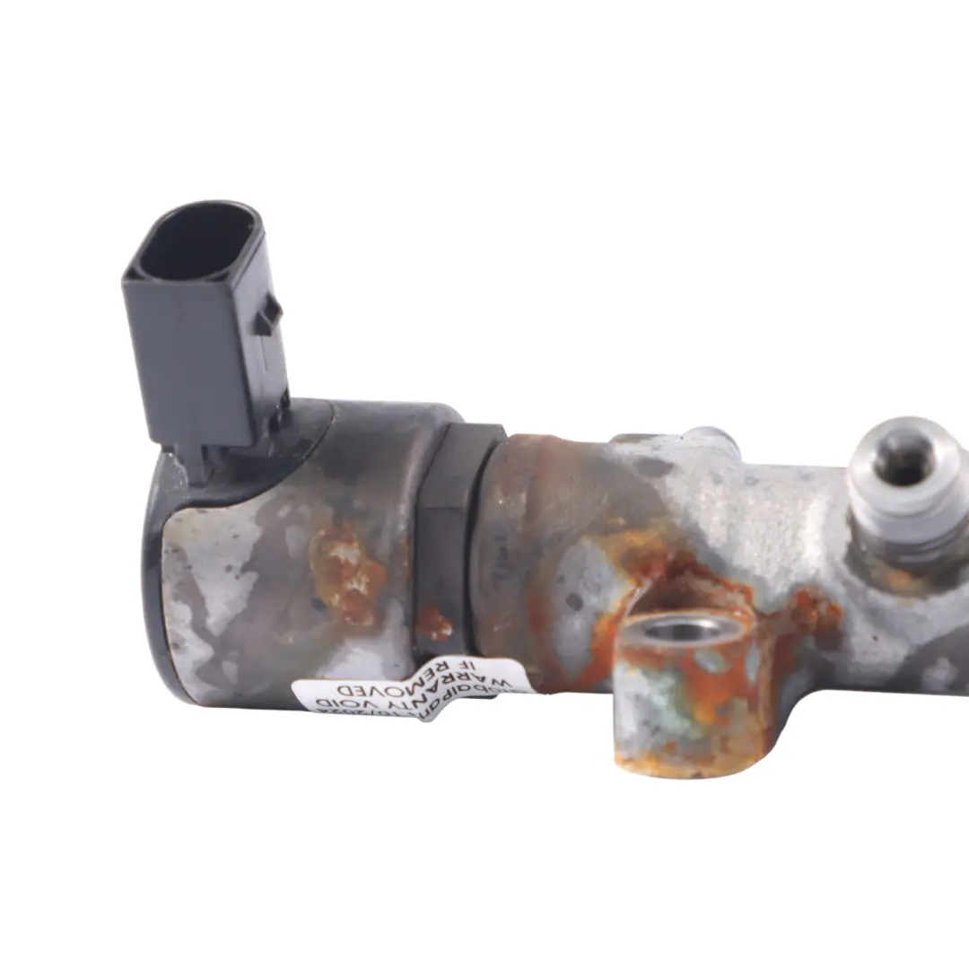 DGTE Diesel Fuel Injection Rail to Audi A3 8V 30 TDI with Part number 04L130089F Audi A3 8V 30 TDI DGTE Diesel Fuel Injection Rail - SKU 04L130089F - Part number 04L130089F