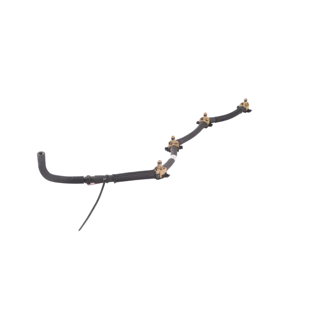 Tubo de combustible Manguera de retorno Inyector para Audi A3 8V con número de pieza 04L130235J Audi A3 8V Tubo de combustible Manguera de retorno Inyector - SKU 04L130235J - Número de pieza 04L130235J