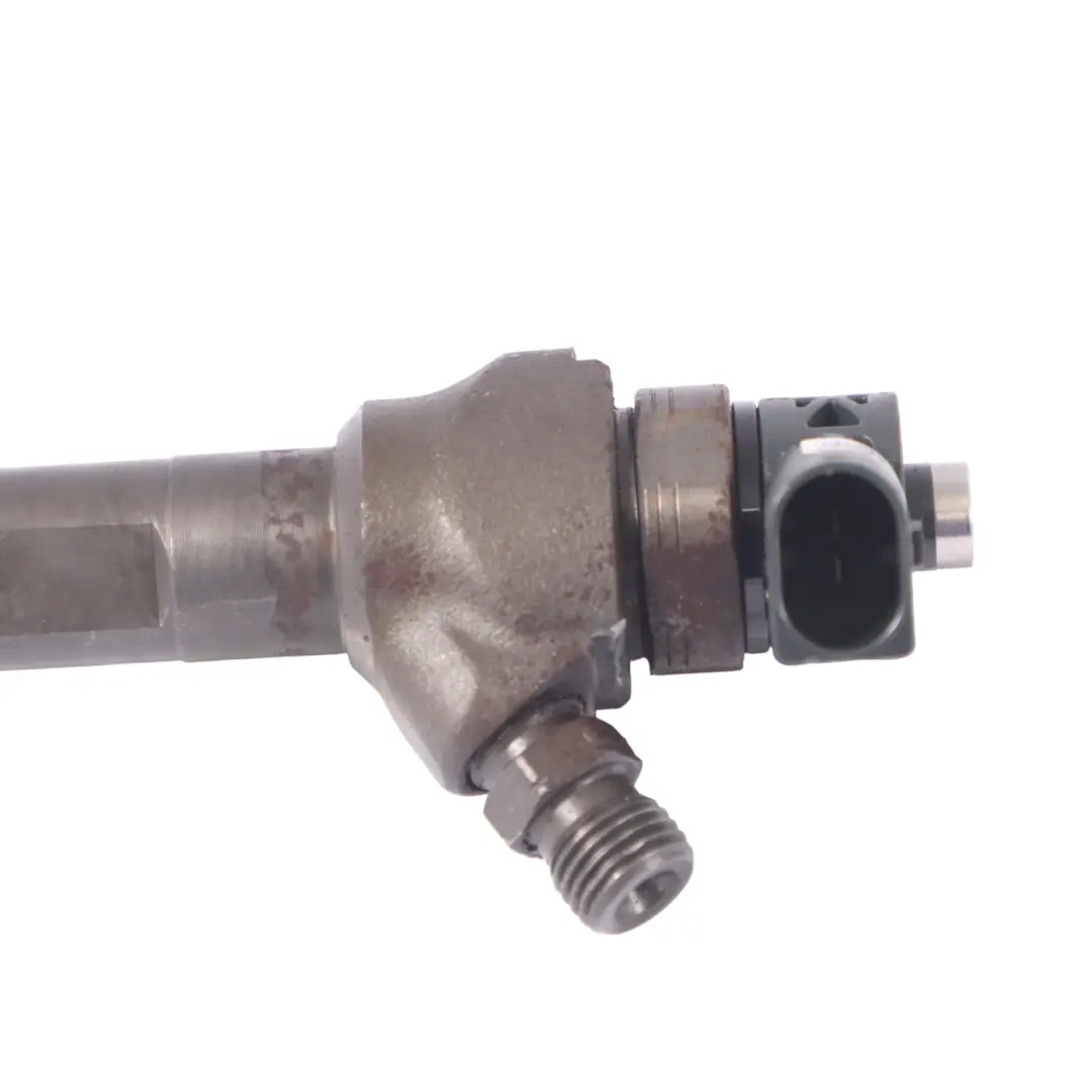 VW Volkswagen Golf 5G 1.6 TDI CLHA Diesel Motor Kraftstoff Spritzdüse - SKU 04L130277G - Teilenummer 04L130277G