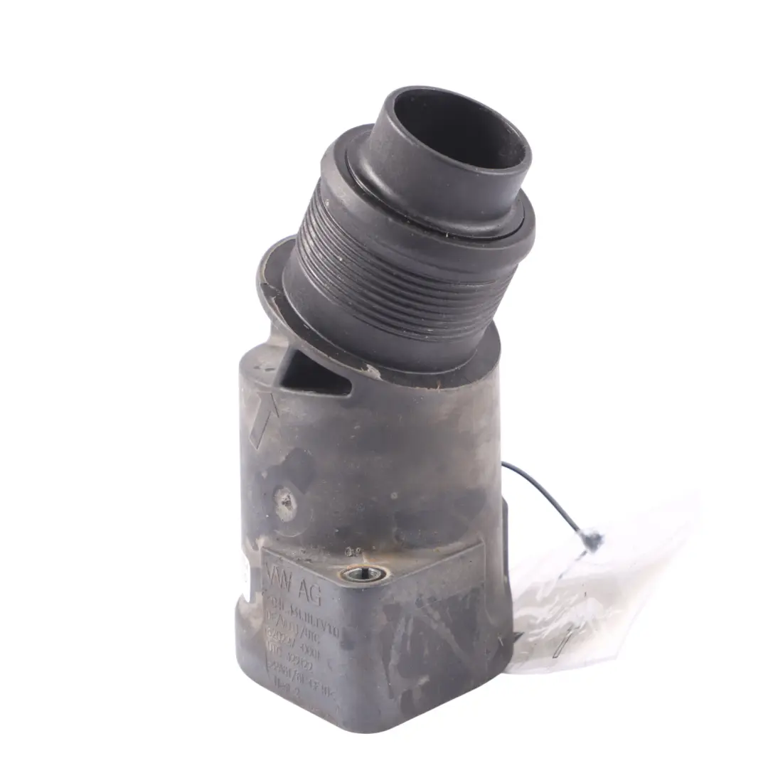 Audi A3 8V 1.6 TDI Diesel Air Intake Intercooler Guide Conduit - SKU 04L131111T - Numéro de pièce 04L131111T