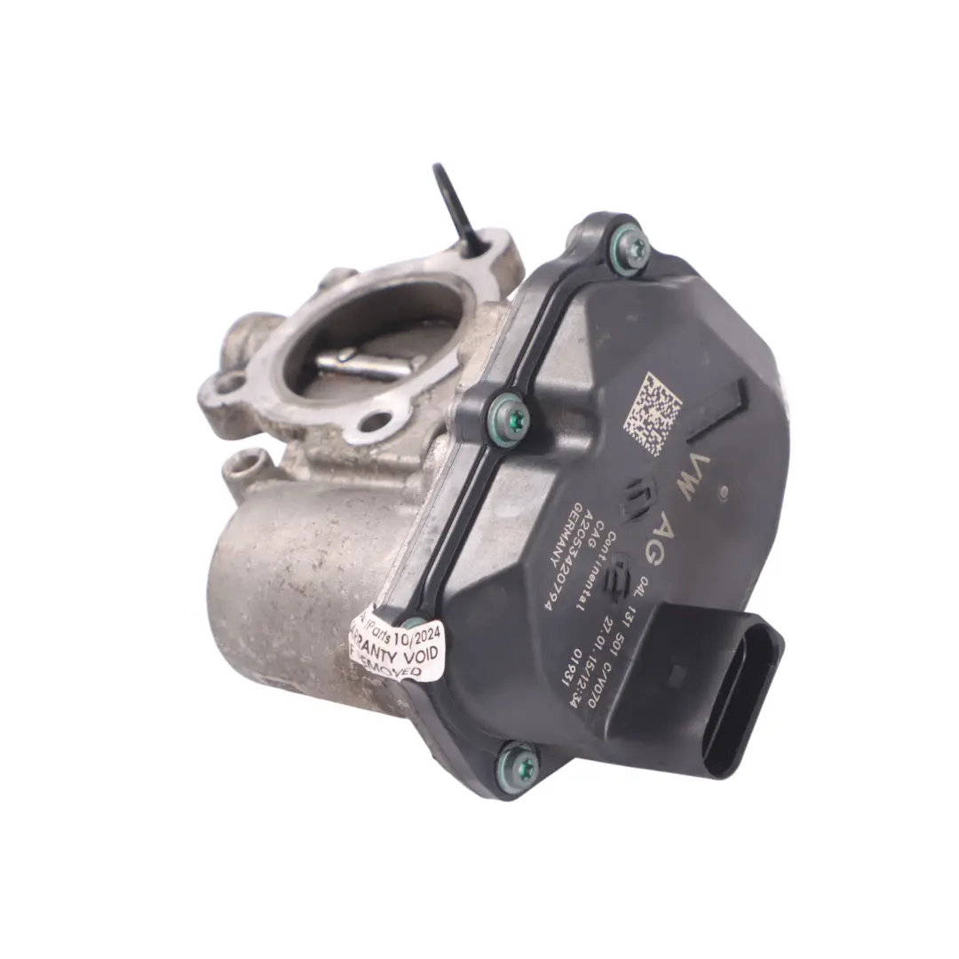 Válvula de recirculación gases de escape del motor del Audi A3 8V para con número de pieza 04L131501C Válvula de recirculación gases de escape del motor del Audi A3 8V - SKU 04L131501C - Número de pieza 04L131501C