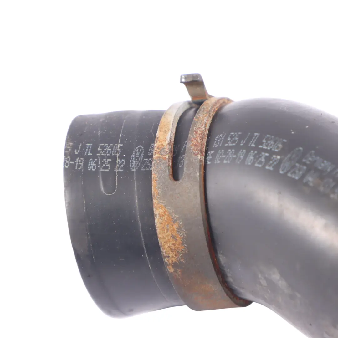 DGTE Turbo Boost Intercooler Tubo flessibile Linea per Audi A3 8V 30 TDI con numero di parte 04L131521AE Audi A3 8V 30 TDI DGTE Turbo Boost Intercooler Tubo flessibile Linea - SKU 04L131521AE - Numero di parte 04L131521AE