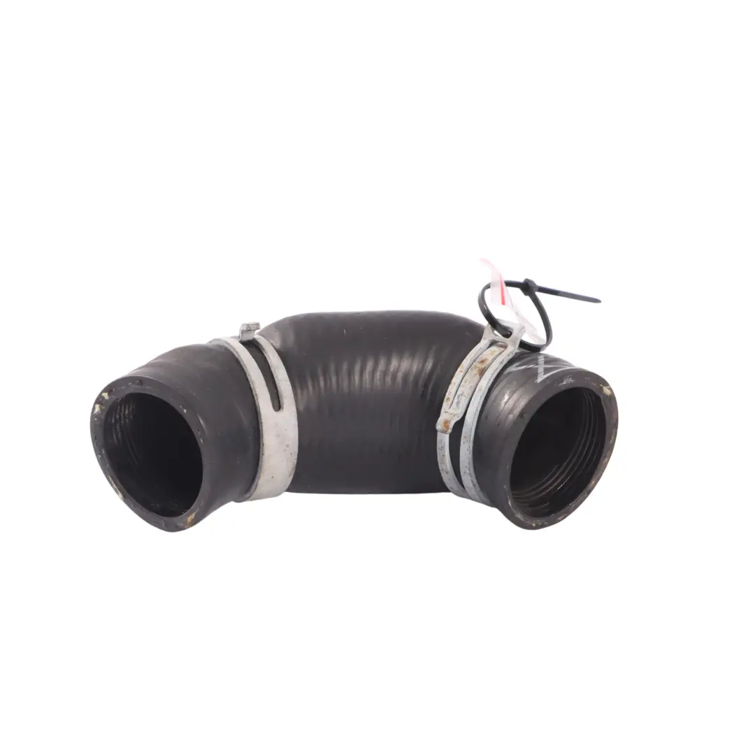 Refrigerador EGR Manguera para Audi A3 8V con número de pieza 04L131521E Audi A3 8V Refrigerador EGR Manguera - SKU 04L131521E - Número de pieza 04L131521E