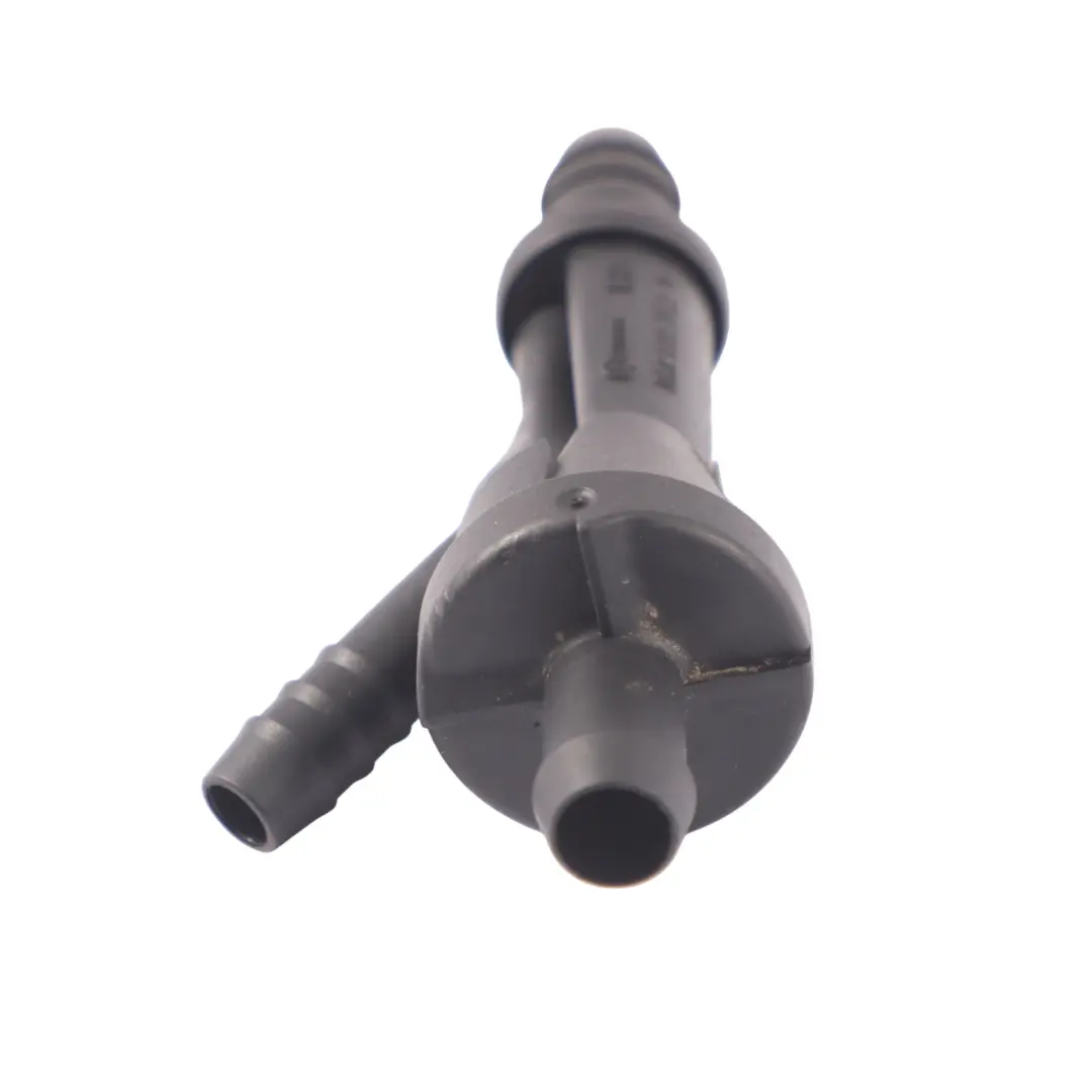 Zawór Ezektor Podciśnienia Recyrkulacji do Audi A5 S5 8T RS6 C5 o numerze 058133753D Audi A5 S5 8T RS6 C5 Zawór Ezektor Podciśnienia Recyrkulacji - SKU 058133753D - Numer Części 058133753D