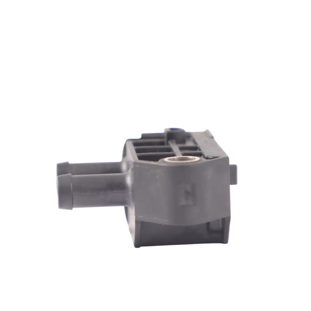 Intake Manifold Sensor Audi A4 B9 Air Pressure Difference Sensor to with Part number 058906051J Intake Manifold Sensor Audi A4 B9 Air Pressure Difference Sensor - SKU 058906051J - Part number 058906051J