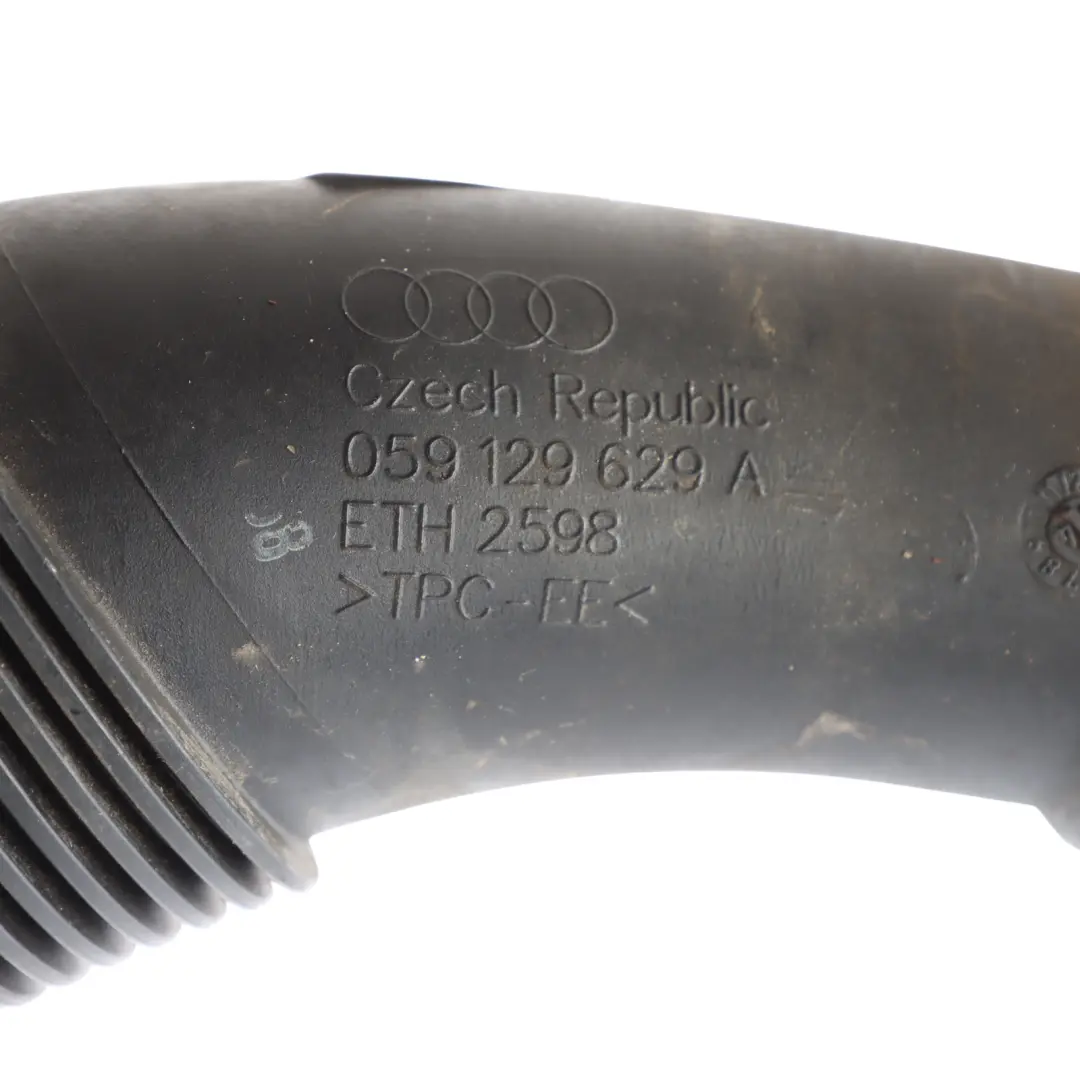 Tubo Aspirazione Aria Tubo Flessibile Motore per Audi A4 B8 A5 8T 3.0 TDI con numero di parte 059129629A Audi A4 B8 A5 8T 3.0 TDI Tubo Aspirazione Aria Tubo Flessibile Motore - SKU 059129629A - Numero di parte 059129629A