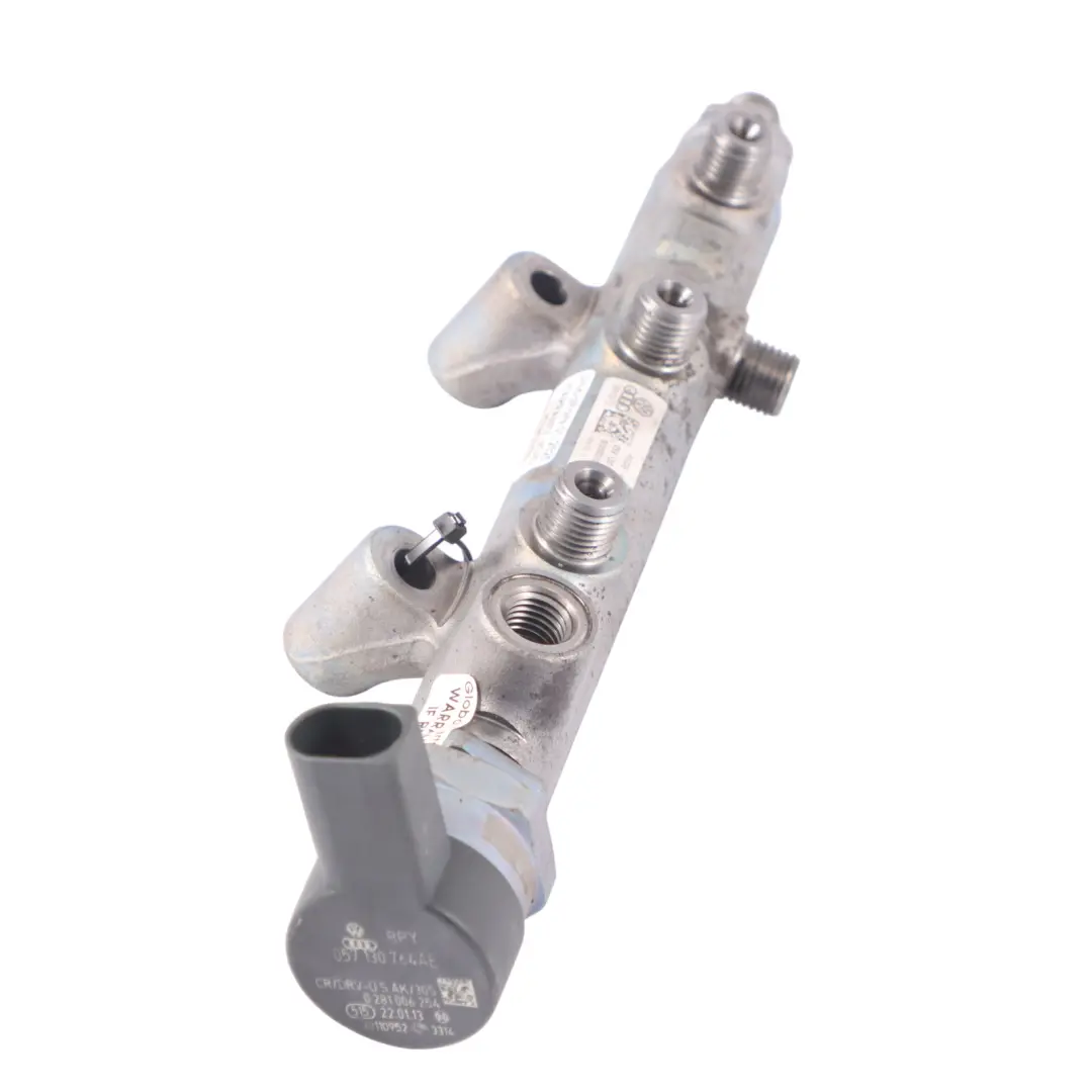 Audi Q7 4L 3.0 TDI Fuel Injection Line Pressure Pipe Rail Right O/S - SKU 059130090CN - Part number 059130090CN
