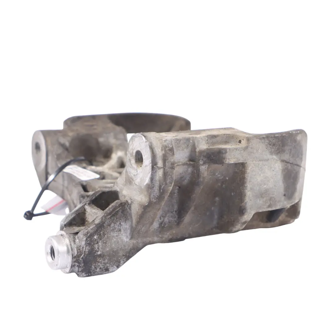 CASA Łapa Mocowanie Podpora Alternatora do Audi Q7 4L 3.0 TDI o numerze 059903143AC Audi Q7 4L 3.0 TDI CASA Łapa Mocowanie Podpora Alternatora - SKU 059903143AC - Numer Części 059903143AC