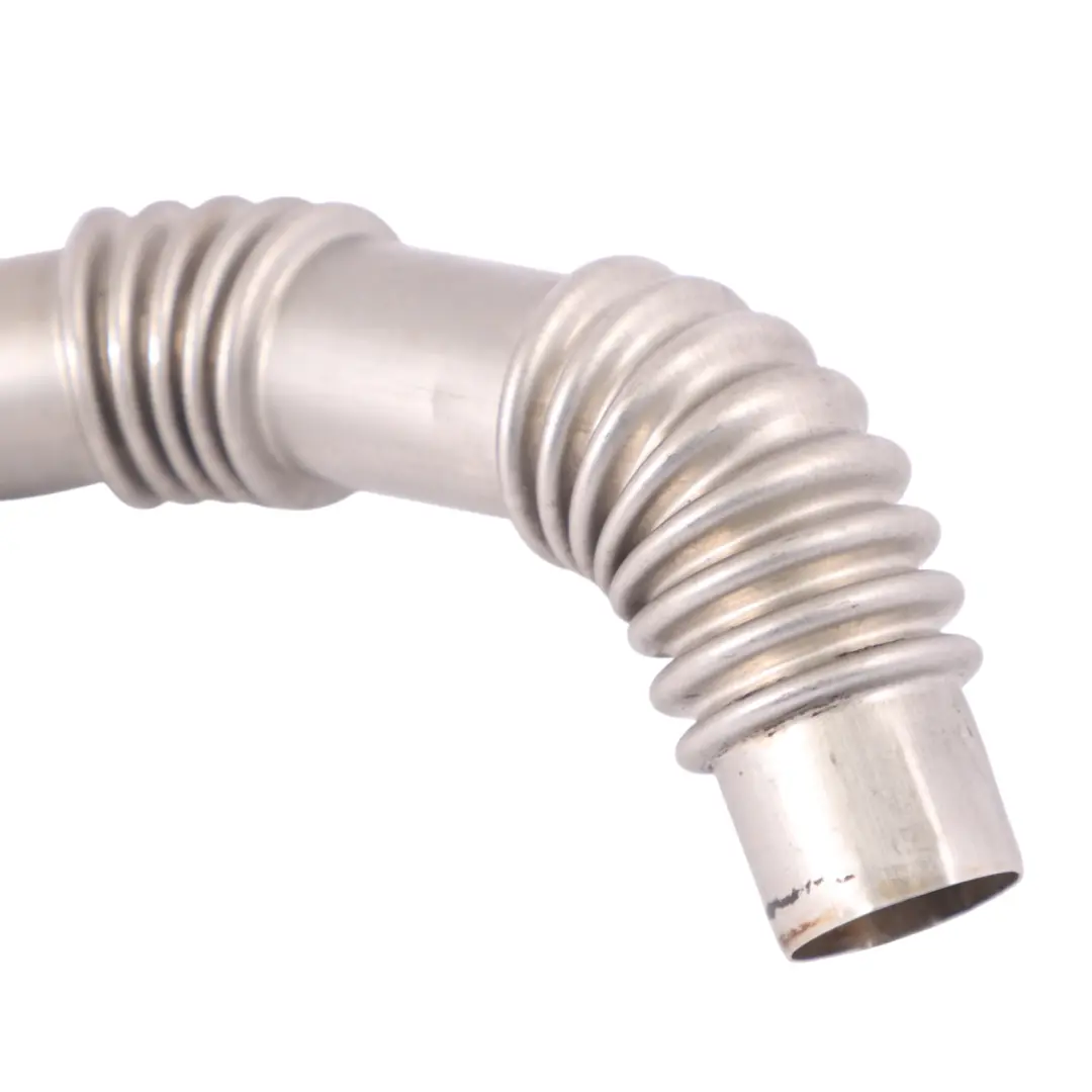 BGB Válvula recirculación gas escape flexible para Audi A4 B7 2.0 TFSI con número de pieza 06D103213G Audi A4 B7 2.0 TFSI BGB Válvula recirculación gas escape flexible - SKU 06D103213G - Número de pieza 06D103213G